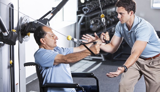 El fisioterapeuta entra cuando el paciente tiene alteraciones del movimiento o se pueden limitar funciones.'